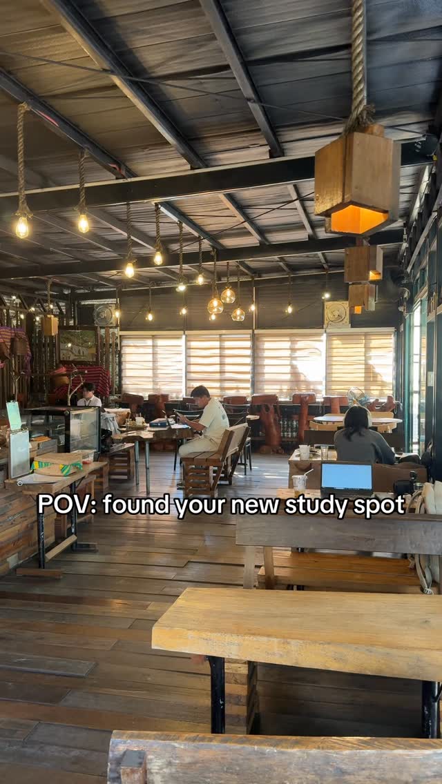 Study spot setup at Il-lengan Cafe Baguio